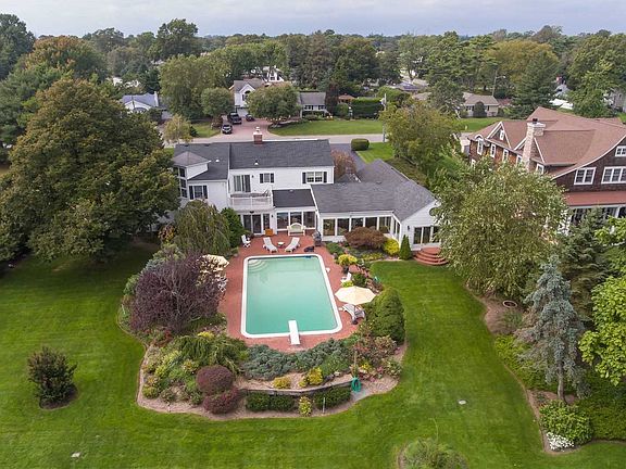 2nd image of 251 Willetts Ln