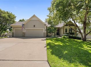 10225 S North Lake Ave, Olathe, KS 66061