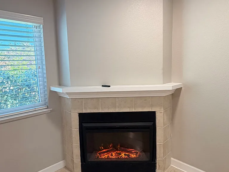 3181 Calzar Dr — Photo 7