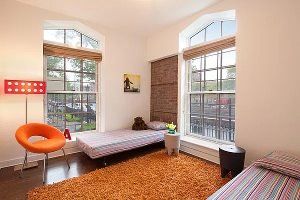 Sold by Corcoran | media 29