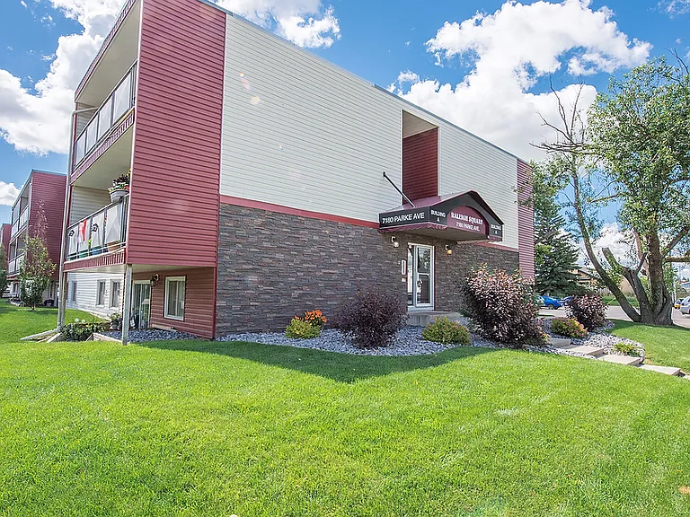 7180 A Parke Ave — Photo 33