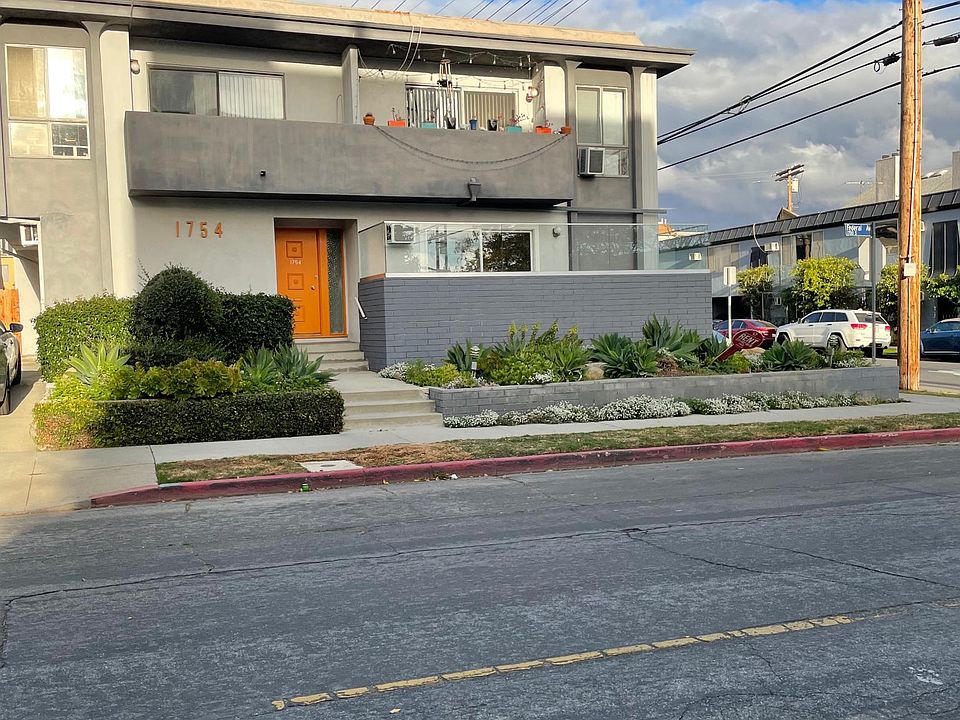 1st image of 1754 Federal Ave #1754