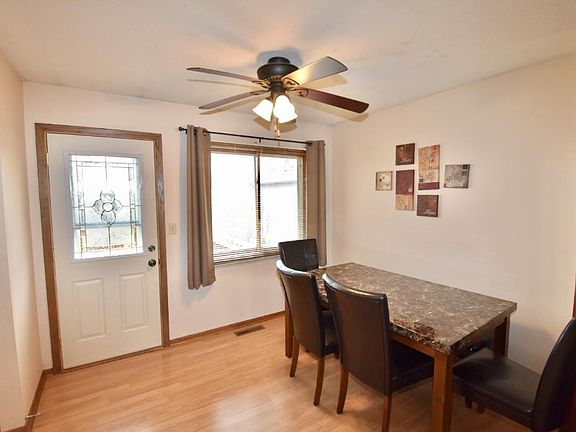 5th image of 43 Ben Nevis Ln