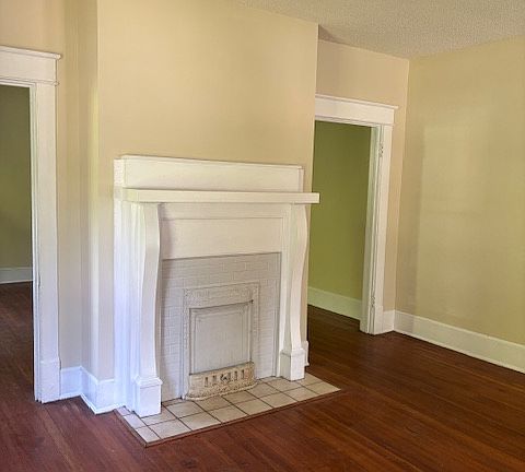 Front living space