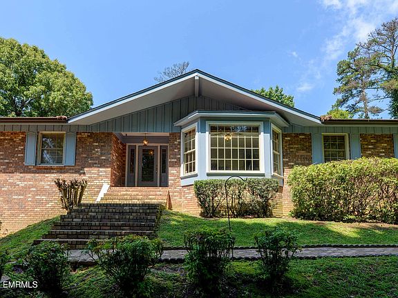 3rd image of 5411 Powell Dr