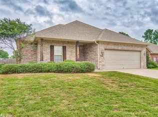 920 Wineberry, Conway, AR 72034