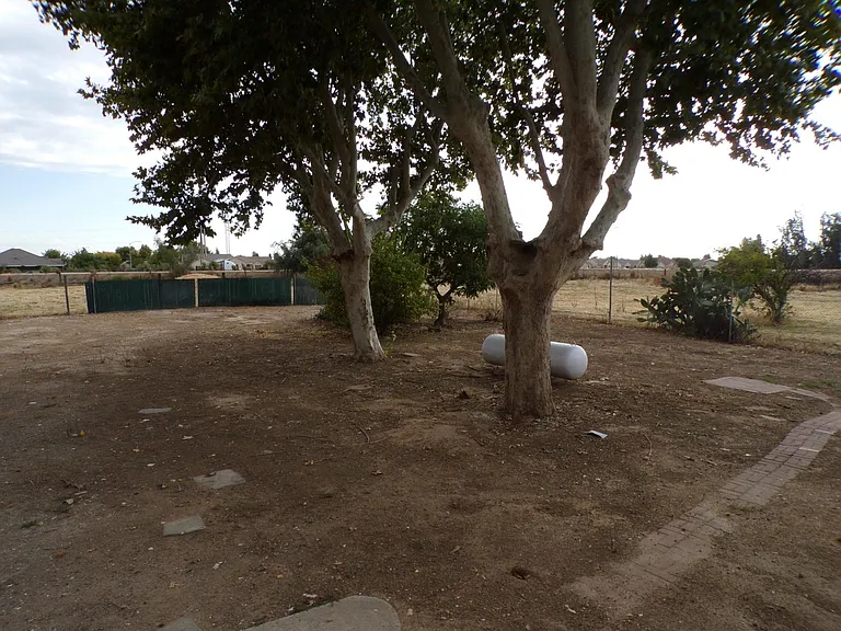 6939 E Kings Canyon Rd — Photo 6
