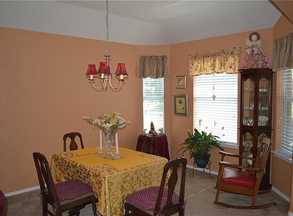 4th image of 1906 Havenbrook Dr