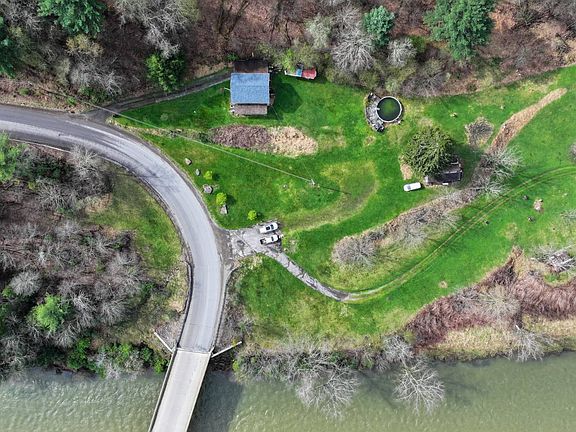 4th image of 3675 Canoe Ripple Rd