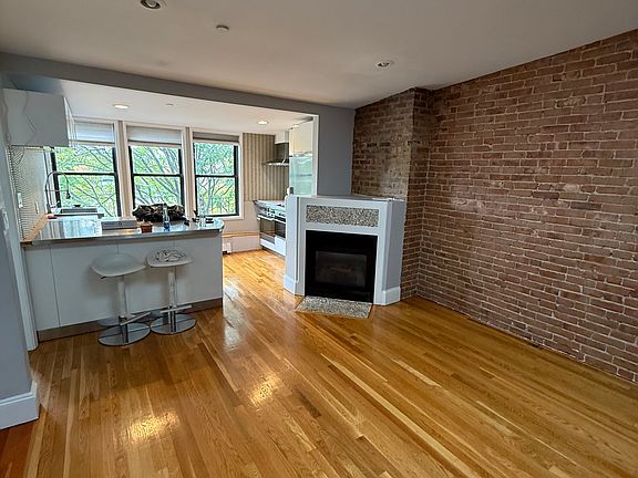 2nd image of 806 Tremont St #7