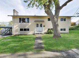 1575 Burton Ave, Victoria, BC V8T 2N3