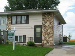 762 Great Plains Ct, Grand Forks, ND 58201