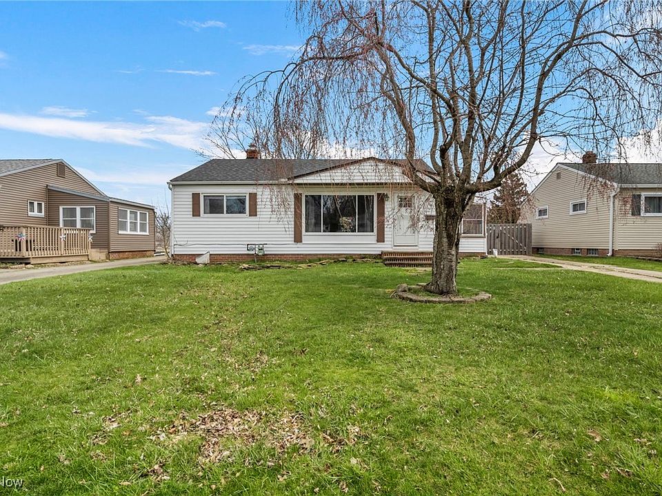 5097 Chestnut Hill Dr, Willoughby, OH 44094 | Zillow