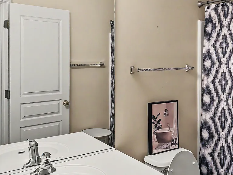 469 Belvedere Ln — Photo 14