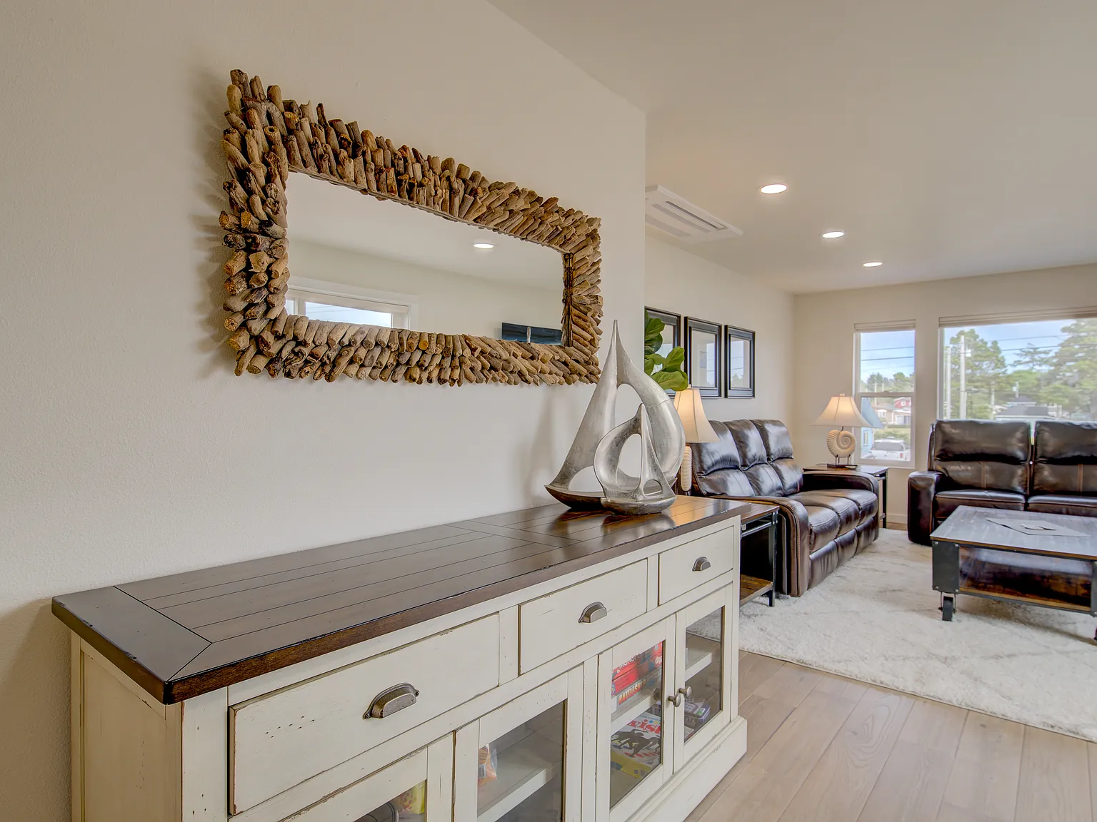 2 bed, $2,250 — Photo 2
