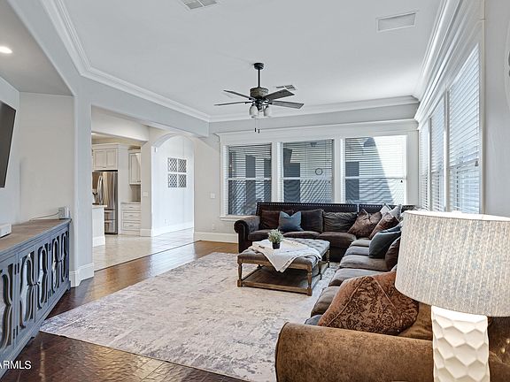 4th image of 2954 E PAGE Avenue