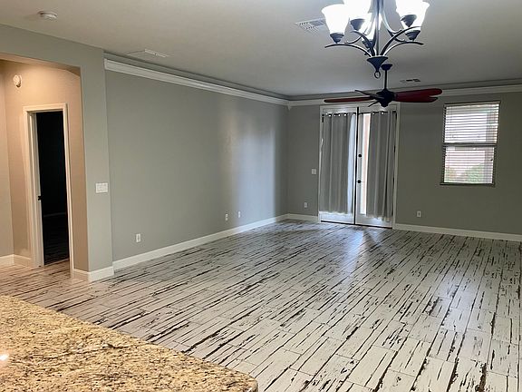 4th image of 12118 W Patrick Ln
