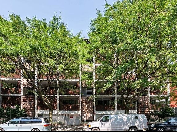 4th image of 1311 Pacific St APT 505