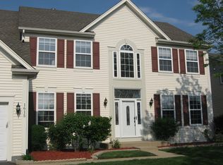 1615 Russell Dr, Hoffman Estates, IL 60192