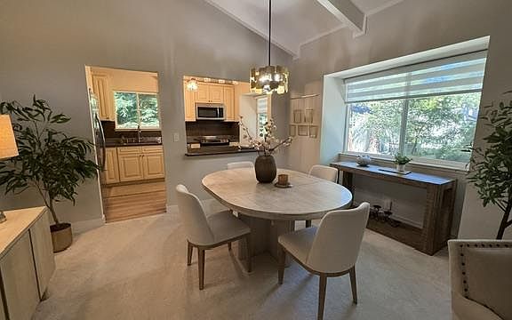 3rd image of 19421 Vineyard Ln