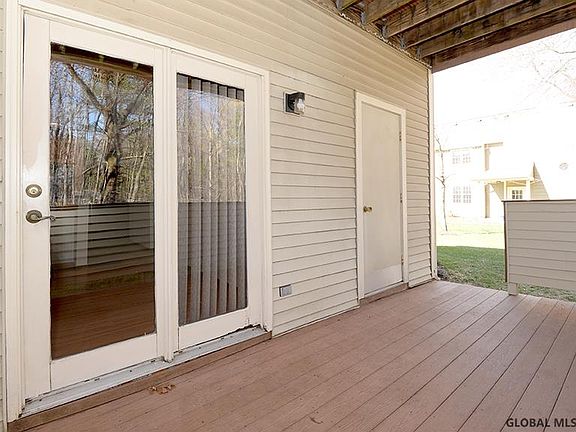 4th image of 122 Monmouth Way Building 6