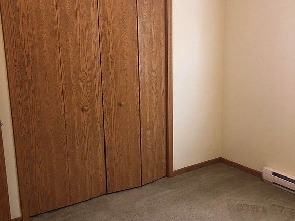3rd image of 218 Marley Ln APT 33