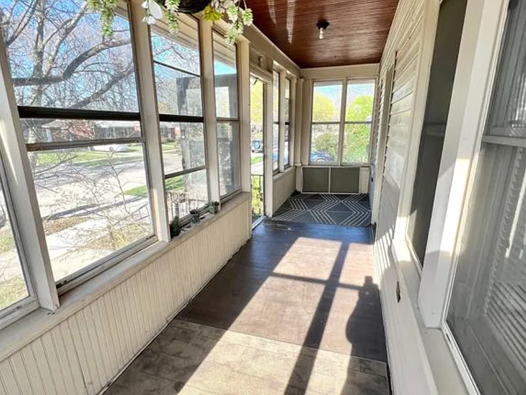 23231 Park St — Photo 30