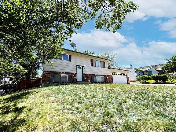 2nd image of 528 Candlewood Dr