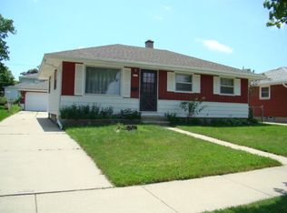 1501 W Vogel Ave, Milwaukee, WI 53221