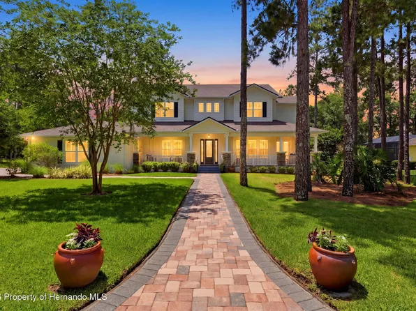 5251 Summit View Dr, Brooksville, FL 34601