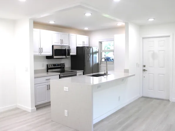 887 North Drive #A, Delray Beach, FL 33445