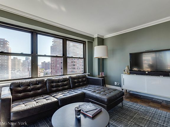 5th image of 387 Grand St APT K1103