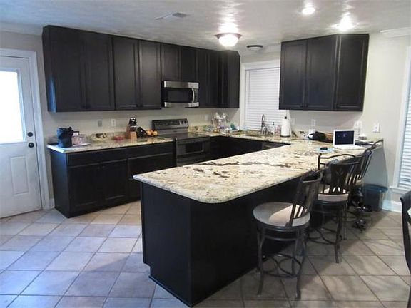 3rd image of 70 Donelon Dr