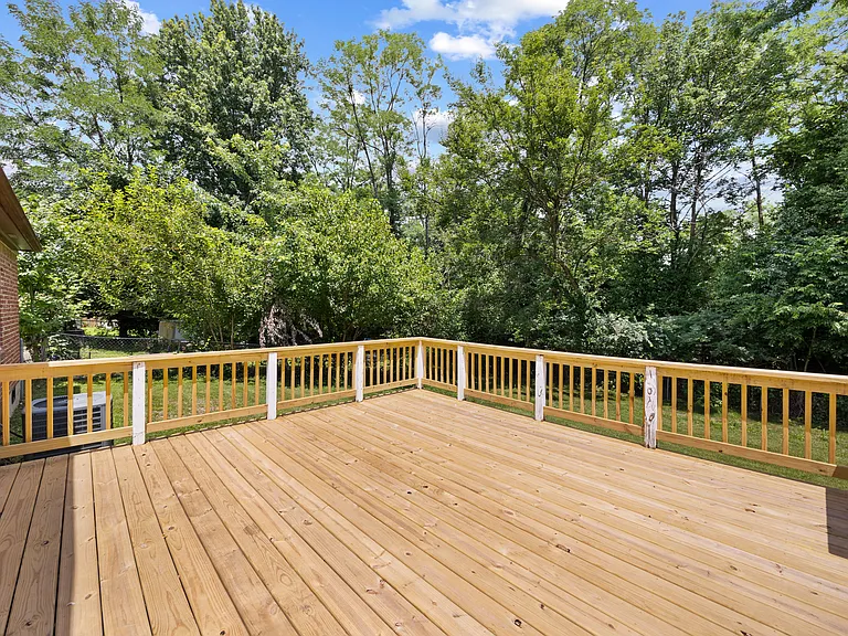 11413 Deham Dr — Photo 24