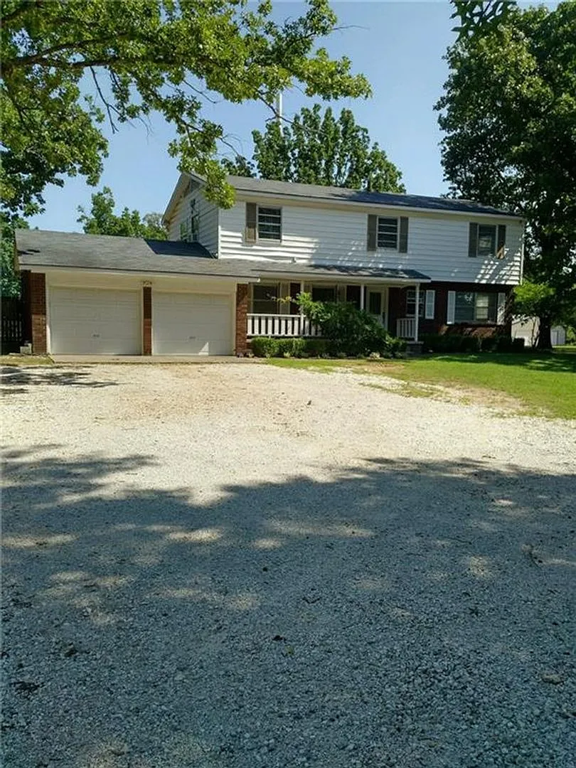 Nice Home in North Fayetteville — Photo 2