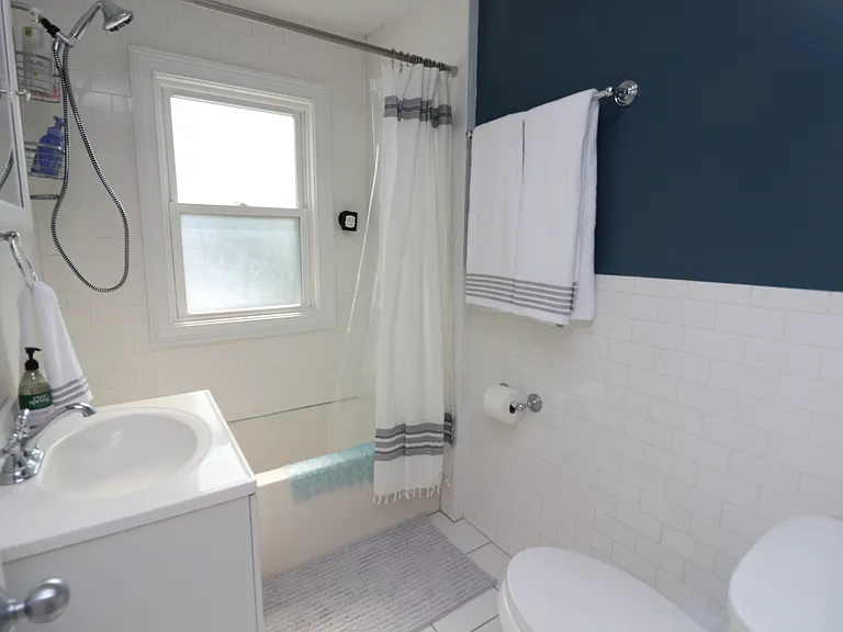 114 N Portland Ave #WINTER RENTAL — Photo 12