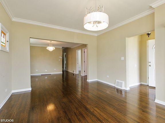 2nd image of 826 S 20th Ave