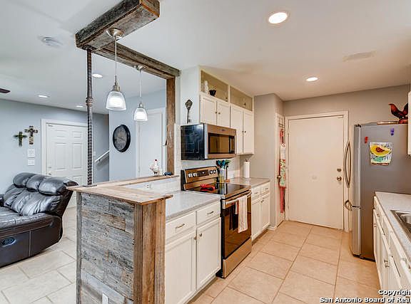 5th image of 1614 Sweet Rock Dr