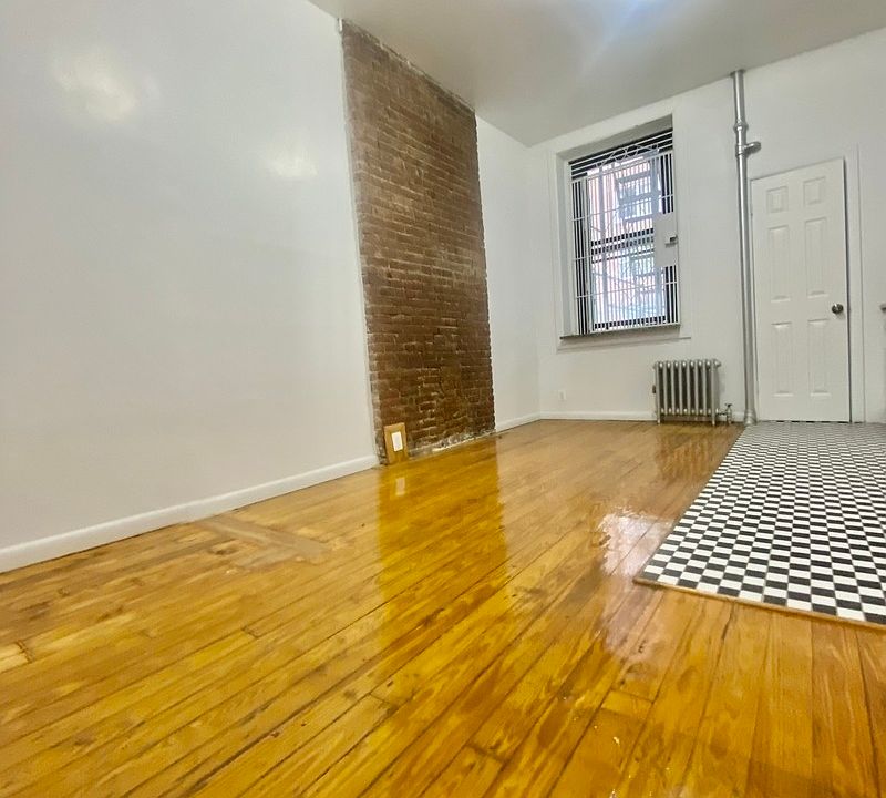 2nd image of 309 E 69th St #1WESTR