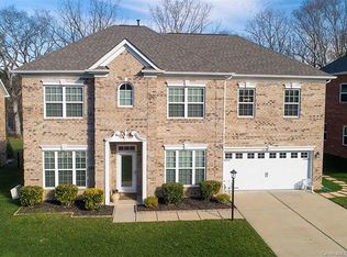 10335 Woodview Cres, Charlotte, NC 28277