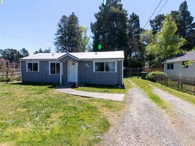 1764 36th St, Florence, OR, 97439