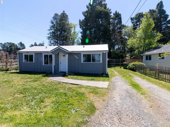 1764 36th St, Florence, OR 97439