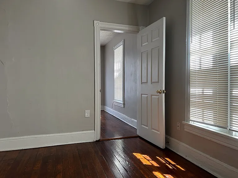 311 S Kent St — Photo 7
