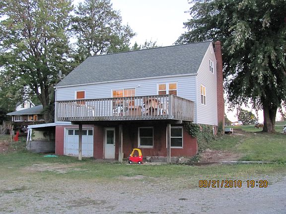 Rear of home showing deck.