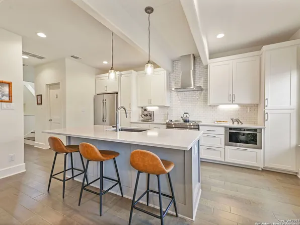 208 GRANDVIEW PL #7, Alamo Heights, TX 78209