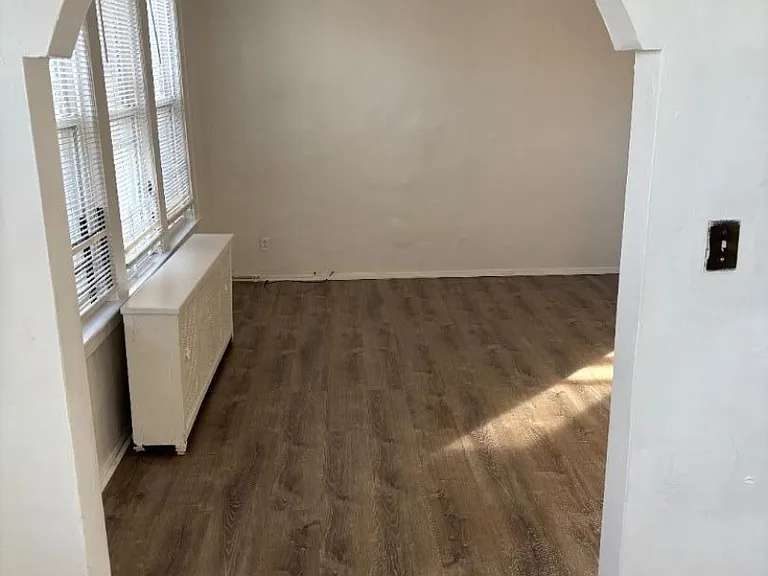 30 Underwood St — Photo 11