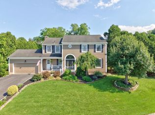 17 Kenilworth Lane, Warwick, NY 10990