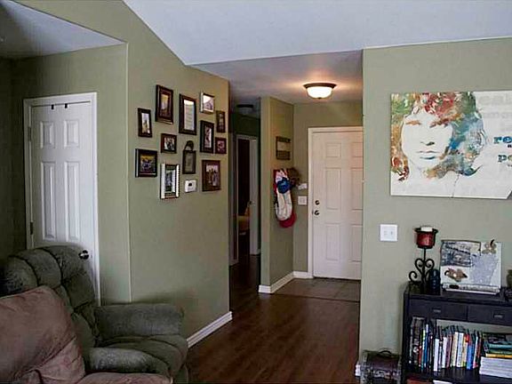 3rd image of 1294 Laurie Ln