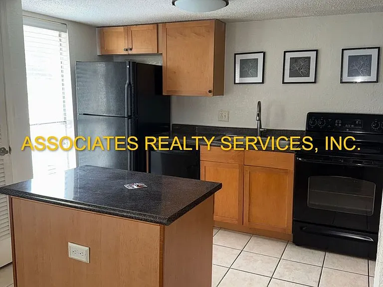 1810 NW 23rd Blvd #151 — Photo 10