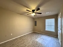388 Creek St #B — Photo 8